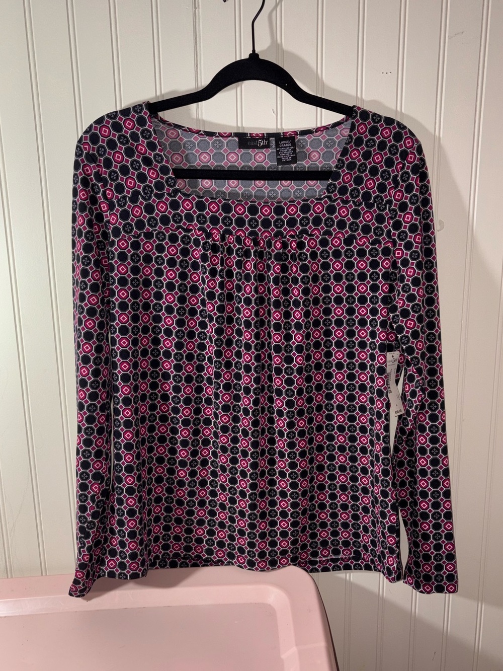 East 5th Black and Pink Geometric Long-Sleeve Scoop Neck Top